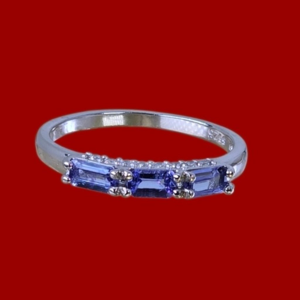 925 Sterling Silver Ring Wirh Natural Tanzanite Gem Cz 69$